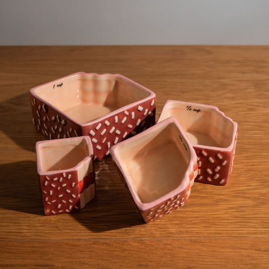 Tucker Lamington Measuring Cups S/4