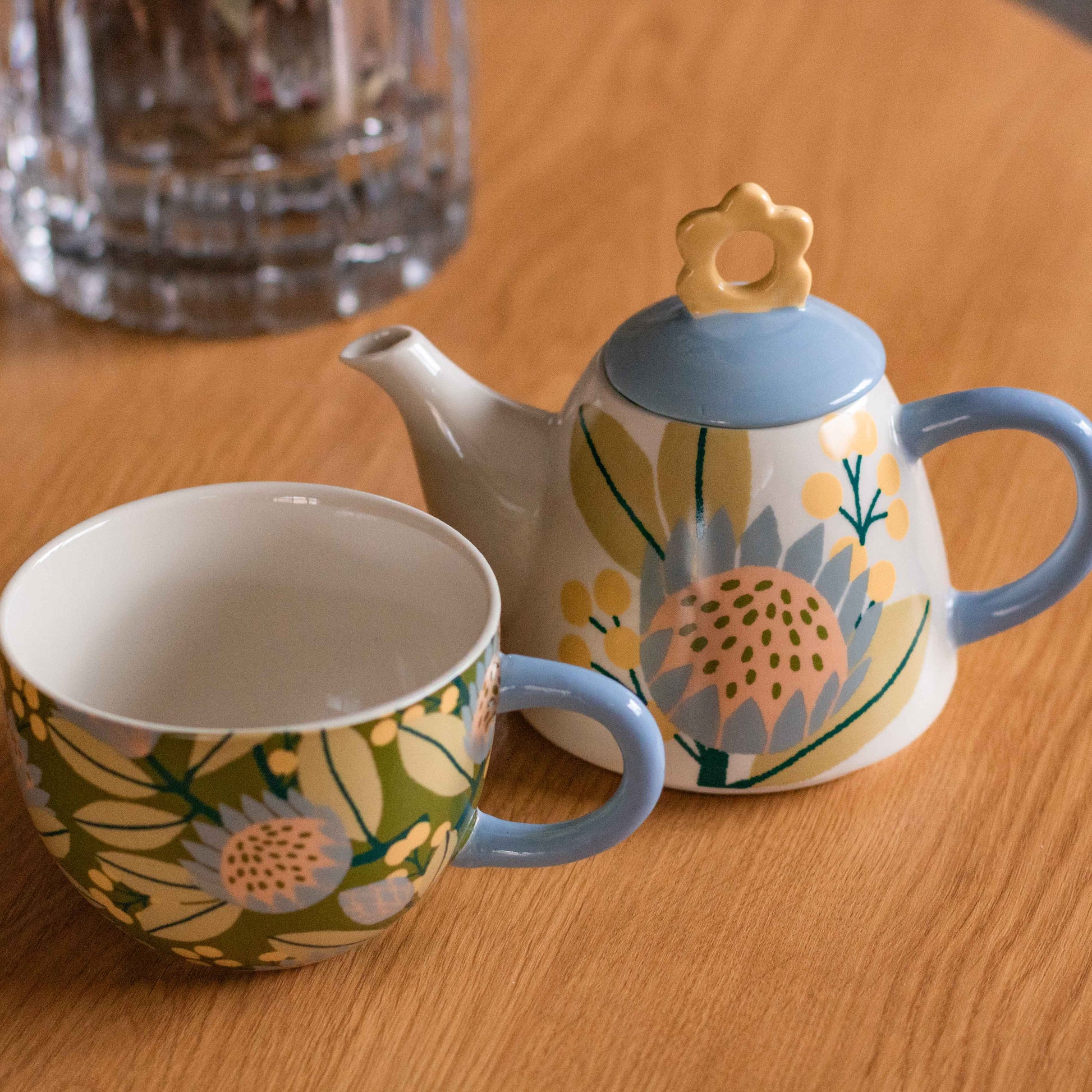 Shop our Kirra ceramic tea for one set with stackable teapot and mug. A playful floral tea set, perfect for gifting or cosy tea moments.
