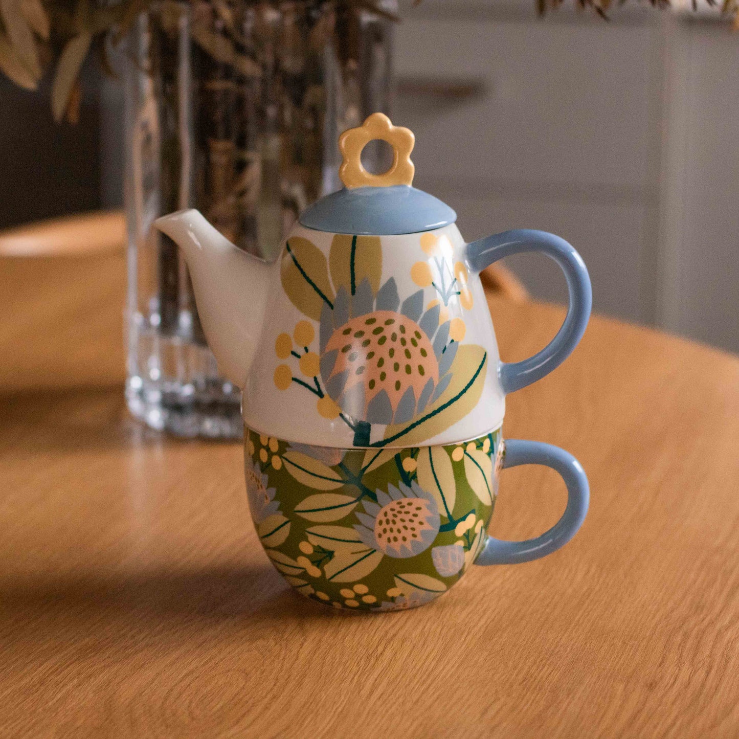 Shop our Kirra ceramic tea for one set with stackable teapot and mug. A playful floral tea set, perfect for gifting or cosy tea moments.